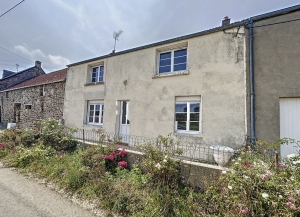 Vast House with Outbuildings Close to the Coast