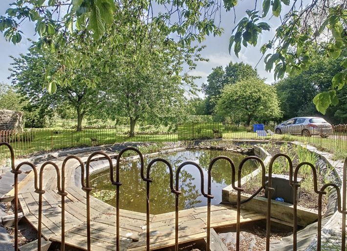 Detached Country House with Pond and Gardens