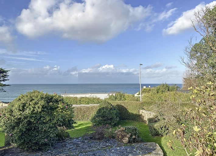 Detached Sea Front House with Open Views