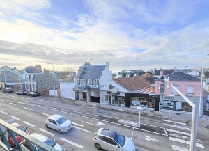 Superb Town House with Sea View