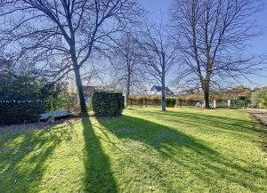 Detached House with Landscaped Garden