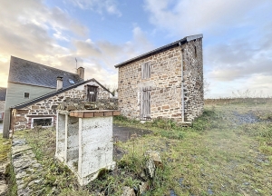 Detached Country House with Outbuilding