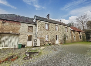 Country House with Two Guest Gites
