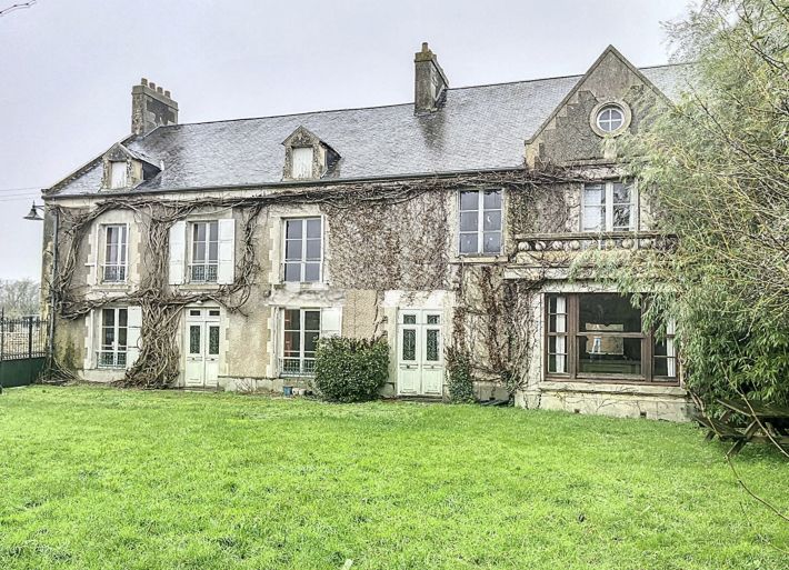 Huge Country House to Renovate