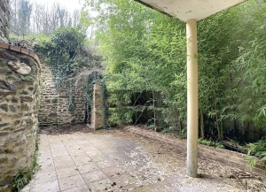 Lovely Town House with Garden Opposite the Chateau