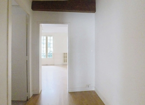Lovely Town House with Garden Opposite the Chateau