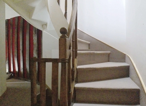 Lovely Town House with Garden Opposite the Chateau