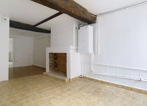 Lovely Town House with Garden Opposite the Chateau