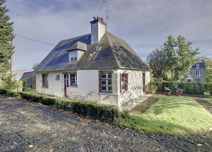 Large Detached House with Lovely Garden