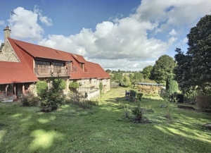 Detached Country House with Open Views