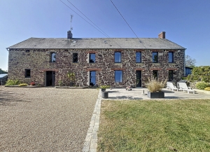 Huge Detached Country House Simply Lovely