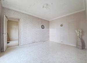 Manor House Style Property with Garden