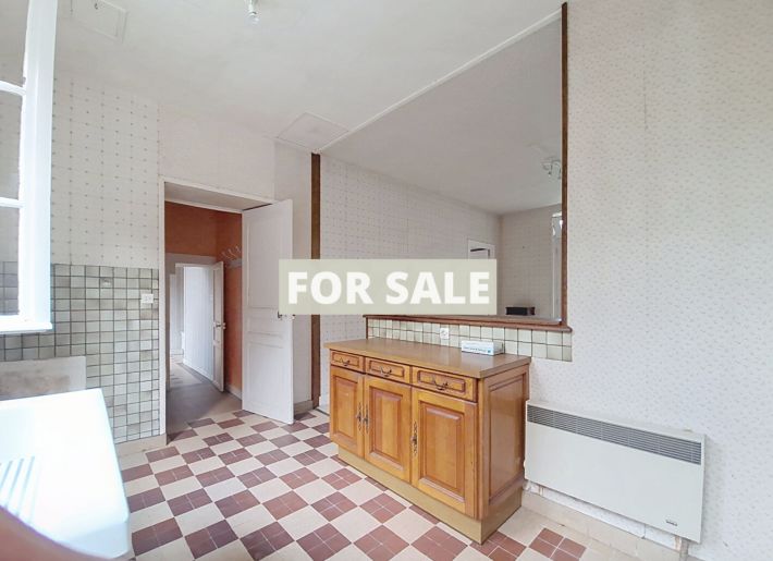 Manor House Style Property with Garden