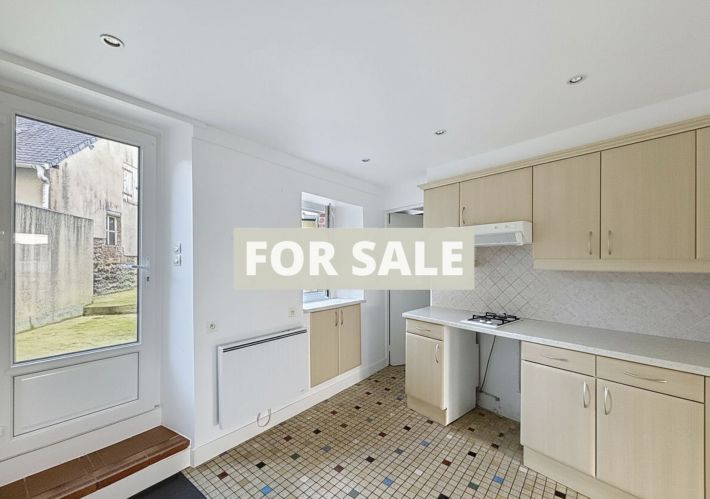 Lovely House and Garden Close to the Coast