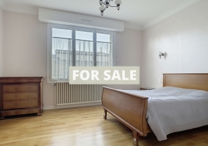 Detached House with Garden in Nice Location