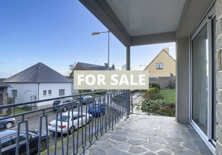 Detached House with Garden in Nice Location