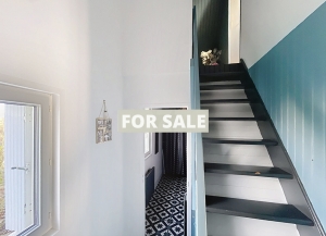 Detached House with Garden by the Coast