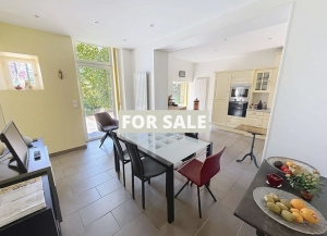 Detached House with Landscaped Garden