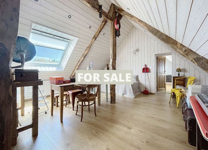 Detached House with Landscaped Garden