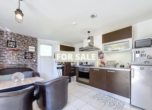 Detached House with Garden by the Coast