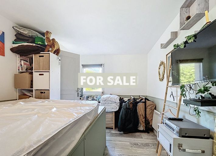 Detached House with Garden by the Coast