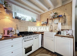 Detached House with Garden by the Coast