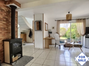 Detached House with Garden by the Coast