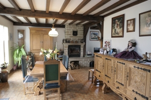 Detached House with Garden
