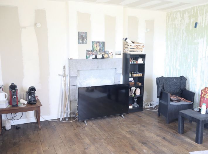 Detached House with Garden in Nice Location