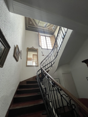 Superb Manor House in Landscaped Grounds
