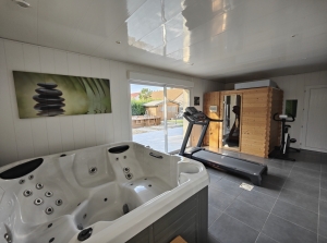 Recently Built Detached House with Landscaped Garden
