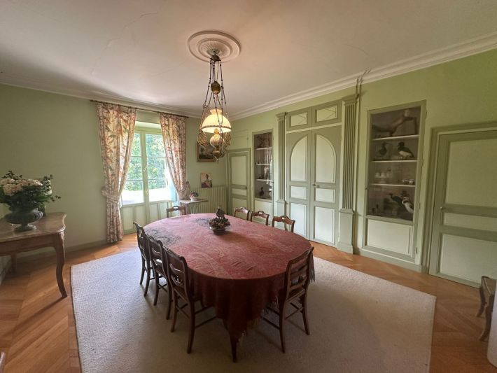 Vast Bourgeoise Manor House with Parkland Gardens