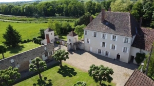Vast Bourgeoise Manor House with Parkland Gardens