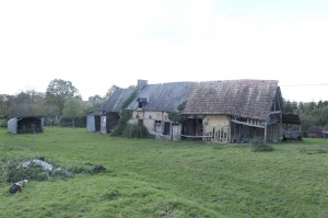 Huge Barn and Farmhouse to Develop