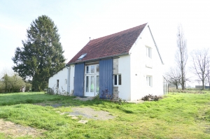SLD02622 - Under Offer with Cle France