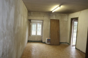 Habitable Country House with Outbuilding