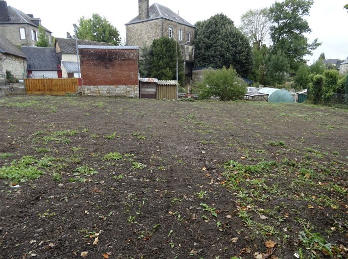 Large Property to Renovate with Huge Potential