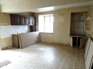 Large Property to Renovate with Huge Potential
