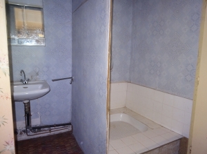 Large Property to Renovate with Huge Potential