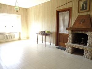 Detached House with Garden