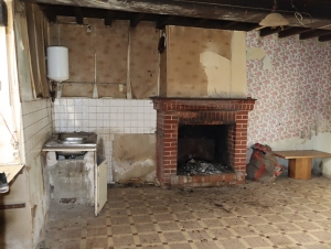 Detached Country House to Renovate with Outbuildings