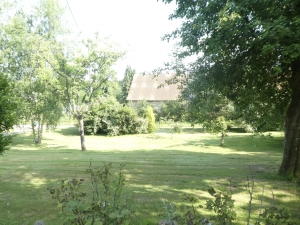 Detached Country House with Landscaped Garden
