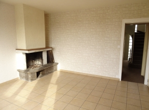Town House in Nice Location