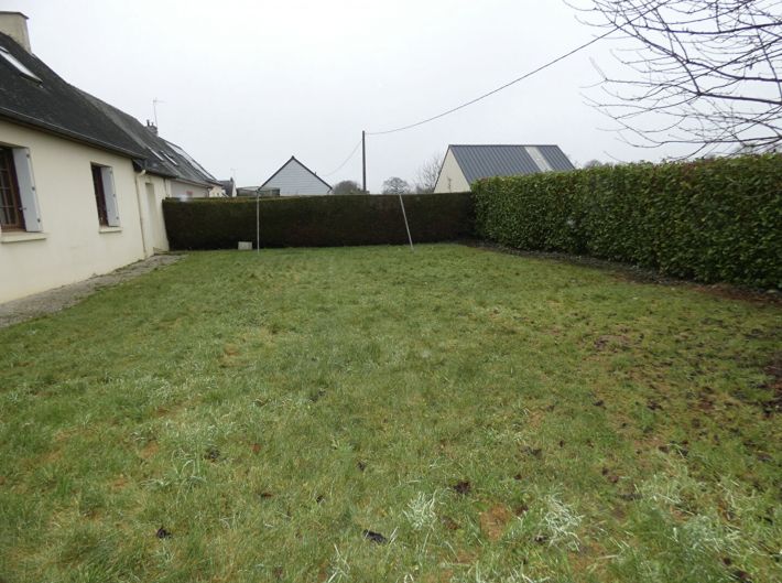 Traditional House with Garden