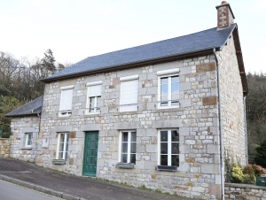 Main House and Guest Gite in Nice Location