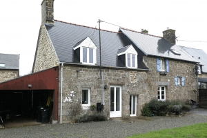 Character Country House with Garden