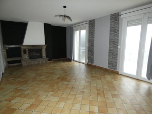 Detached House with Garden