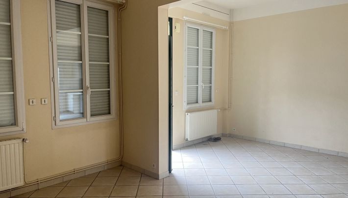 Ideal Holiday Home Town House