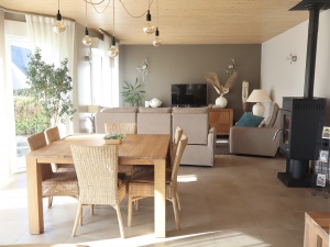 Detached House with Landscaped Garden