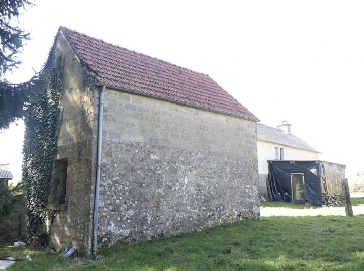 Detached Country House with Outbuildings